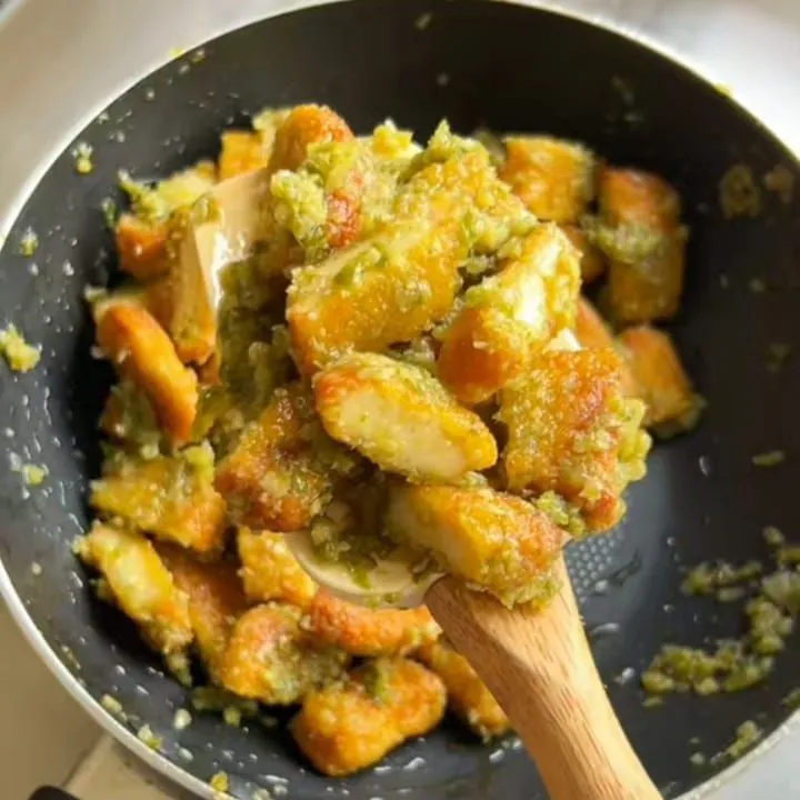Nugget Sambal Hijau.