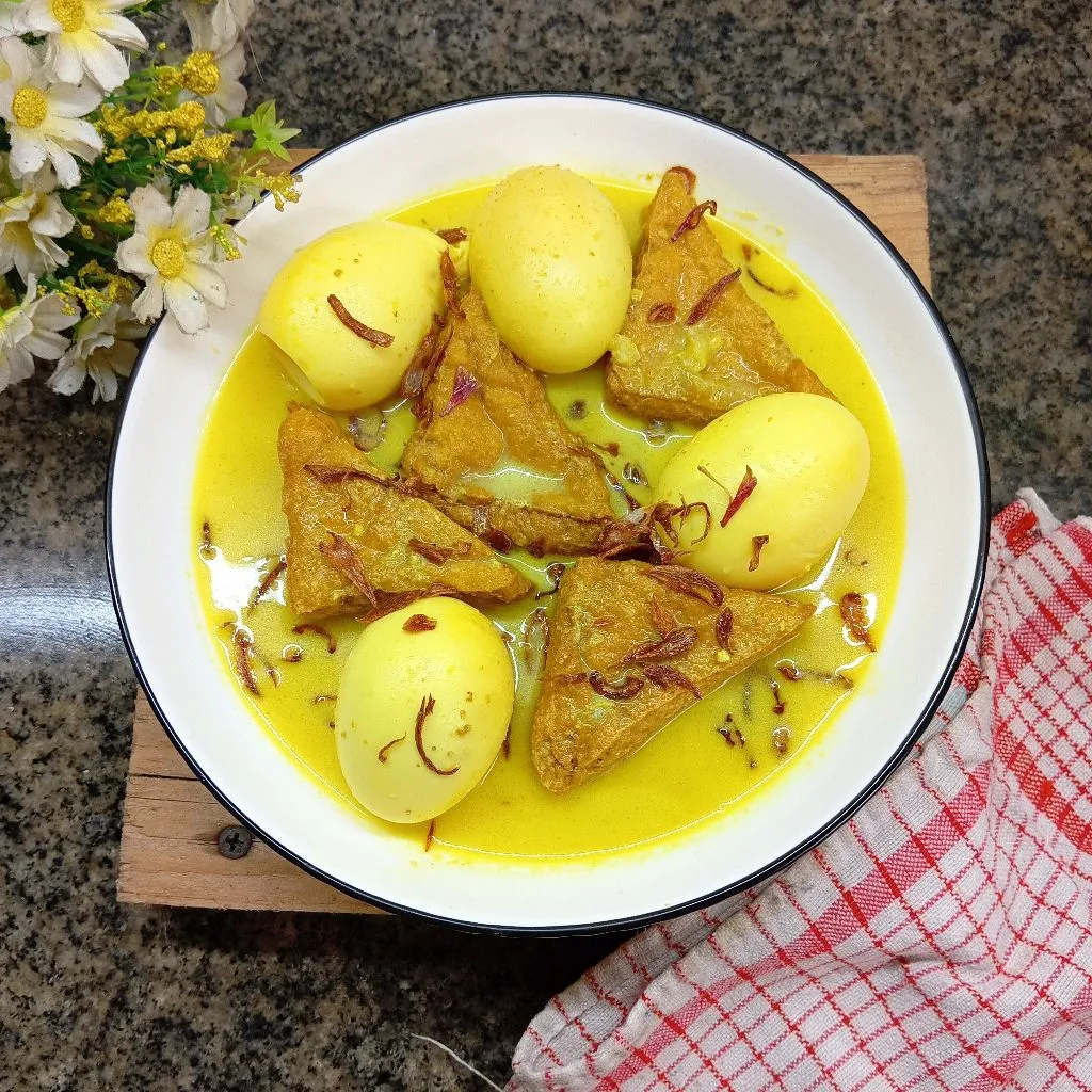 Opor Tahu Telur Kuning