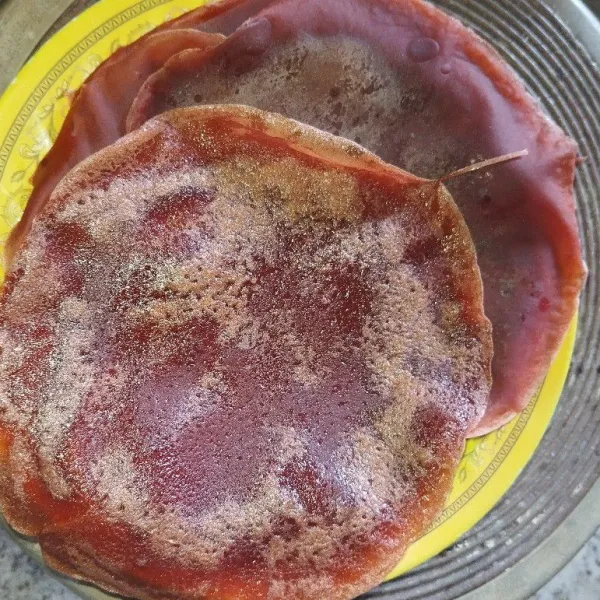 Angkat adonan yang sudah matang.