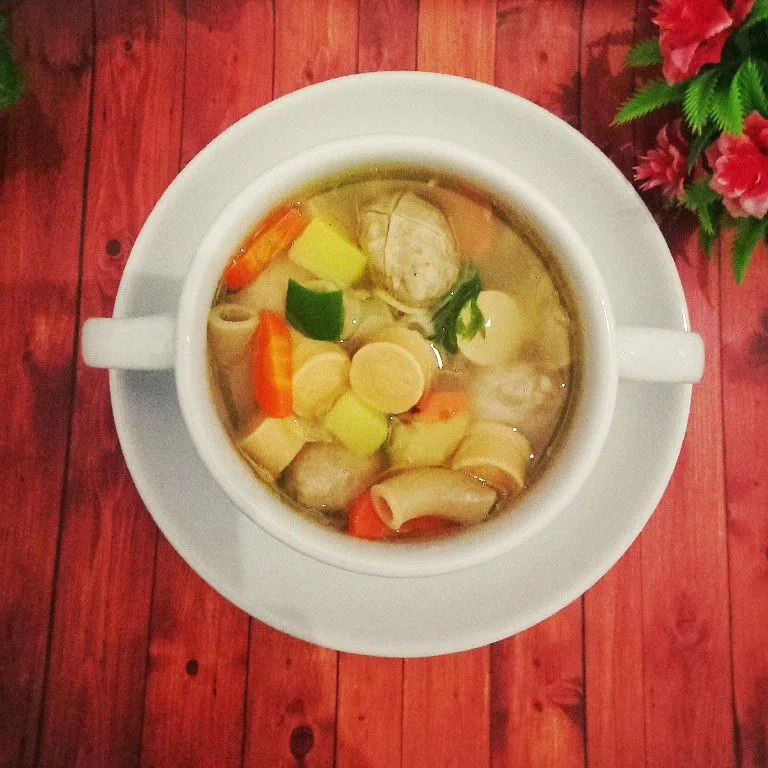 Sop Bakso Sosis Makaroni