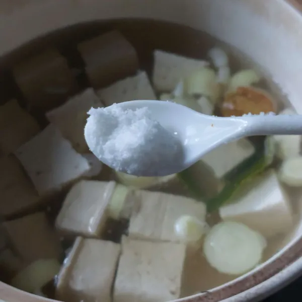 Tambahkan seasoning.