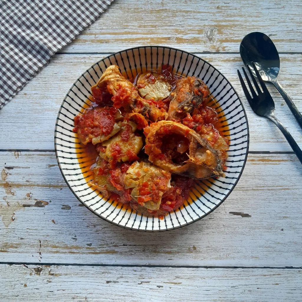 Ikan Rayo Jengkol Balado