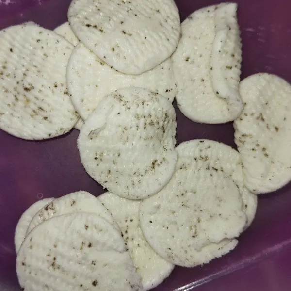 Pisahkan oreo dengan cream nya