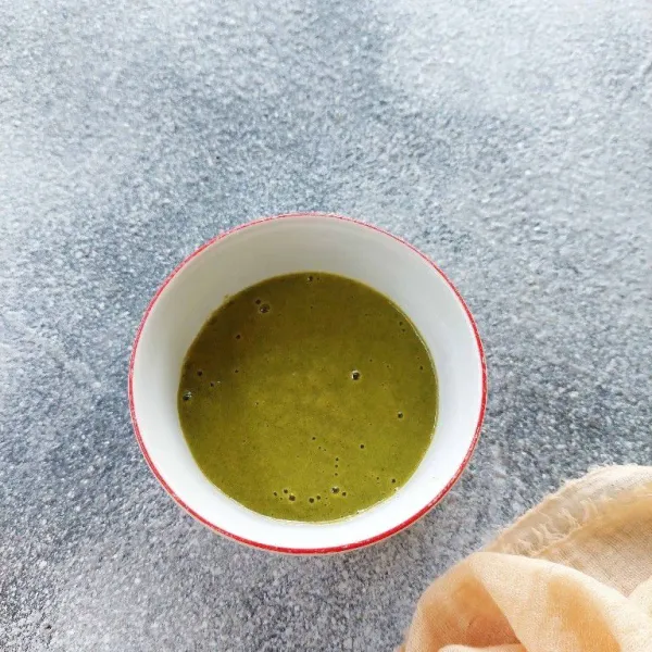 Saring jika menginginkan tekstur yang lebih halus, dan siap disajikan.