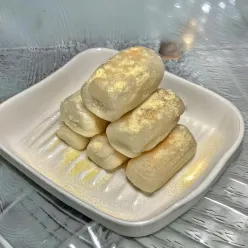 Cheesy Glutinous Rice Cakes