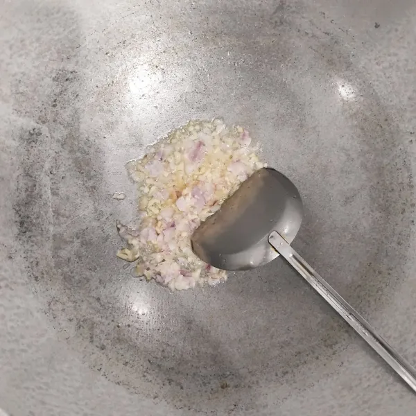 tumis bumbu halus sampai harum