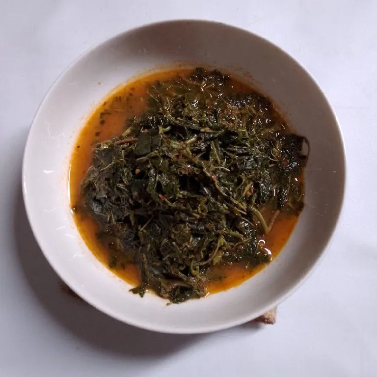 Tumis Pedas Daun Singkong Tumbuk