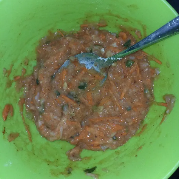 Aduk sampai rata.