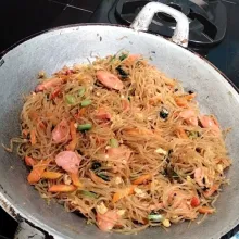 Langkah terakhir masak hingga tercampur rata, jangan lupa untuk koreksi rasa. Setelah itu angkat dan sajikan. Selamat mencoba 😊