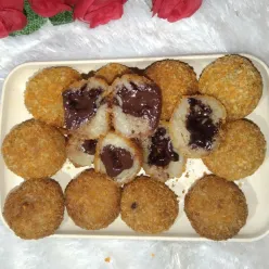 Bola-bola pisang cokelat