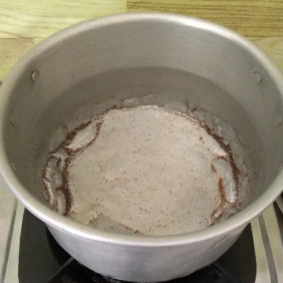 Rebus air hingga mendidih.