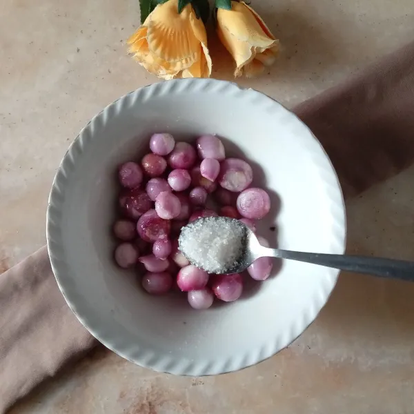 Tambahkan gula pasir secukupnya.