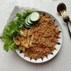Nasi goreng bumbu rendang instan