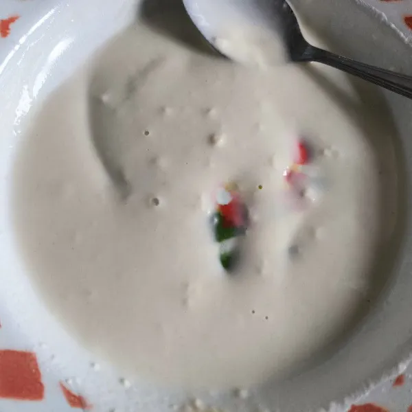 Siapkan bahan pelapis basah aduk hingga mengental.