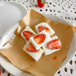 Strawberry Milk Pudding