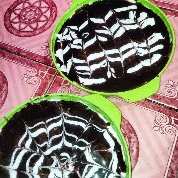 Cake Coklat Berhantu Super Lumer, siap di nikmati, di makan dalam keadaan dingin lebih nikmat.