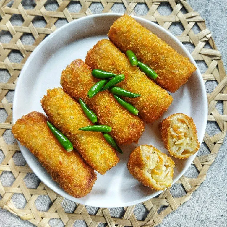 Risol ragout sayur ayam suwir