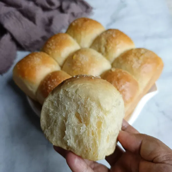 Setelah matang keluarkan dari loyang dan siap disajikan.