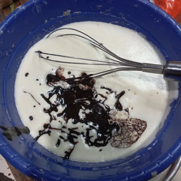 Masukan lelehan DCC aduk rata.