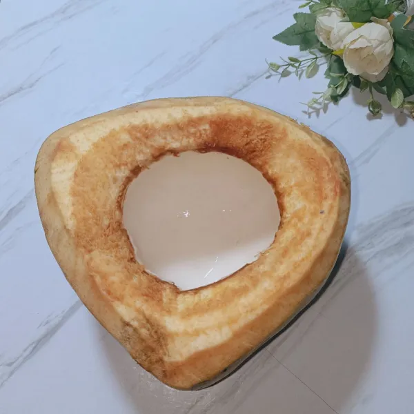 Buka buah kelapa