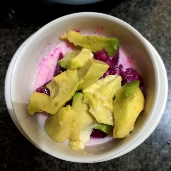 Tuang susu cair