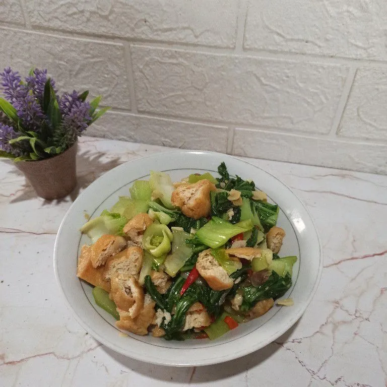 Tumis Sawi Tahu Pong