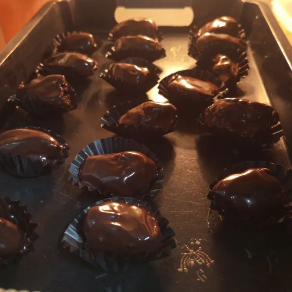 Simpan didalam kulkas dan tunggu hingga set dan siap disajikan