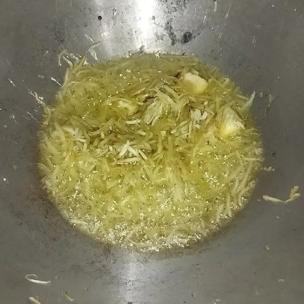 Lalu goreng sampai kecoklatan