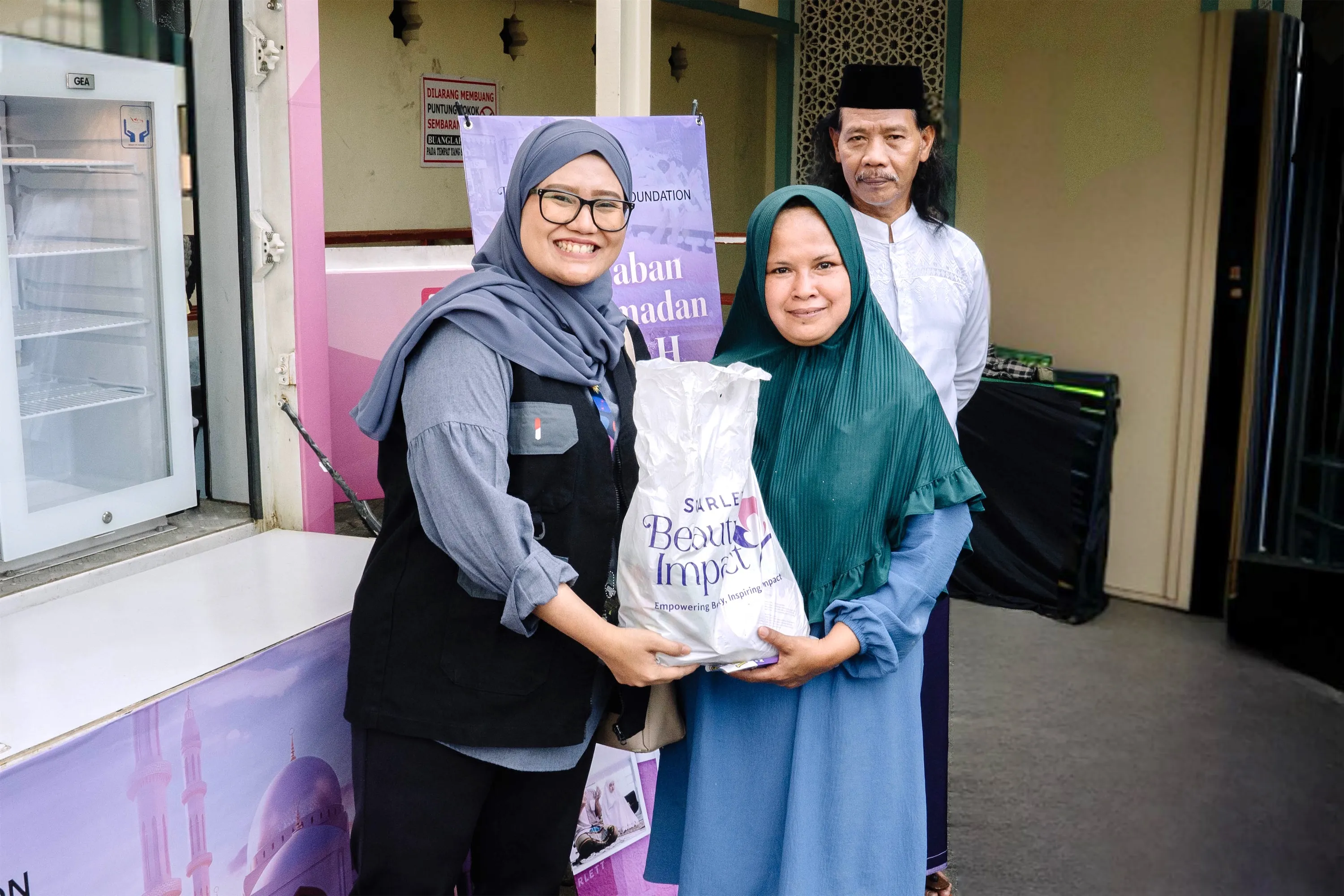 ​Scarlett dan IDN Foundation Berbagi Kebahagiaan Ramadan