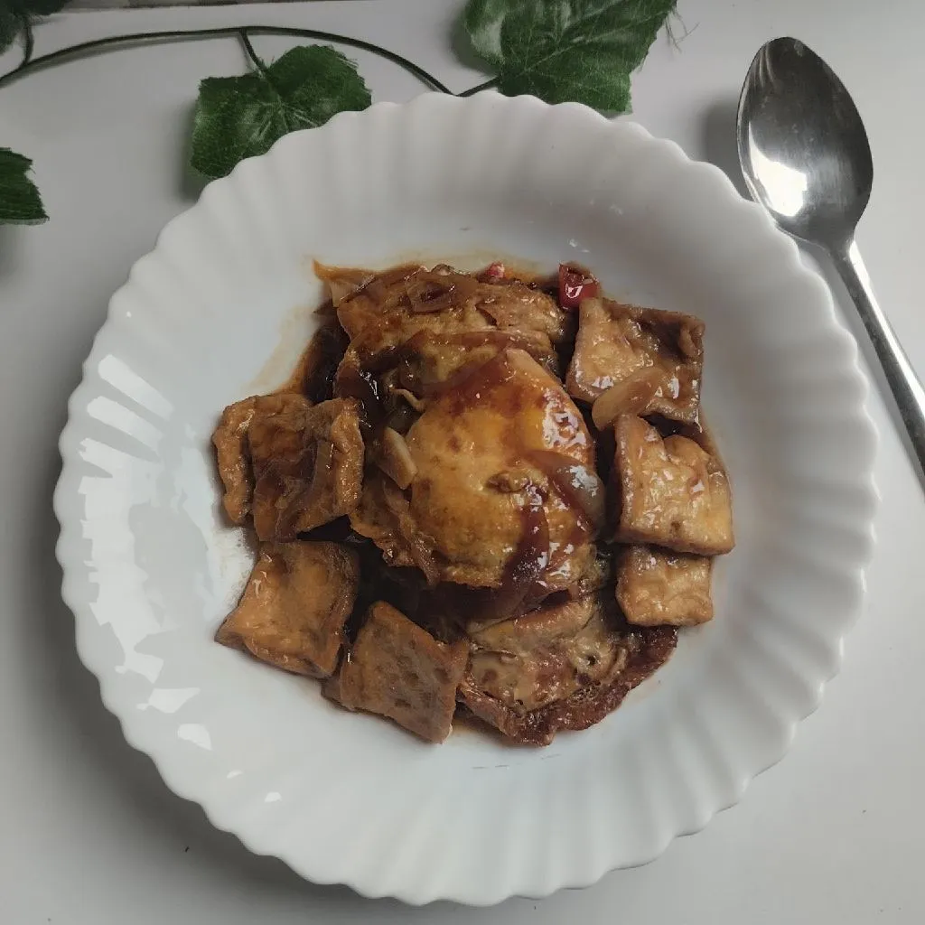 Tahu Telur Kecap Bawang Bombay