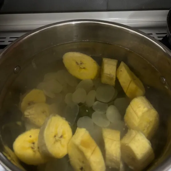 Masukkan kolang kaling.