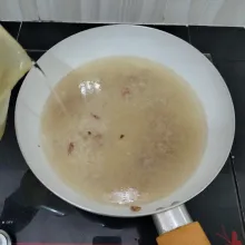 Masukkan air secukupnya,masak hingga mendidih.