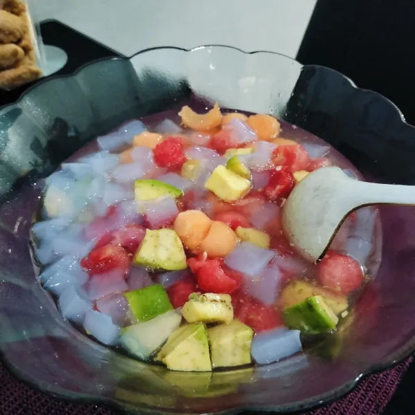 Kemudian tambahkan nata Deco