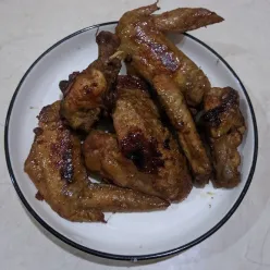 Spicy chicken wings