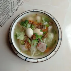 Sayur sop bakso telur puyuh
