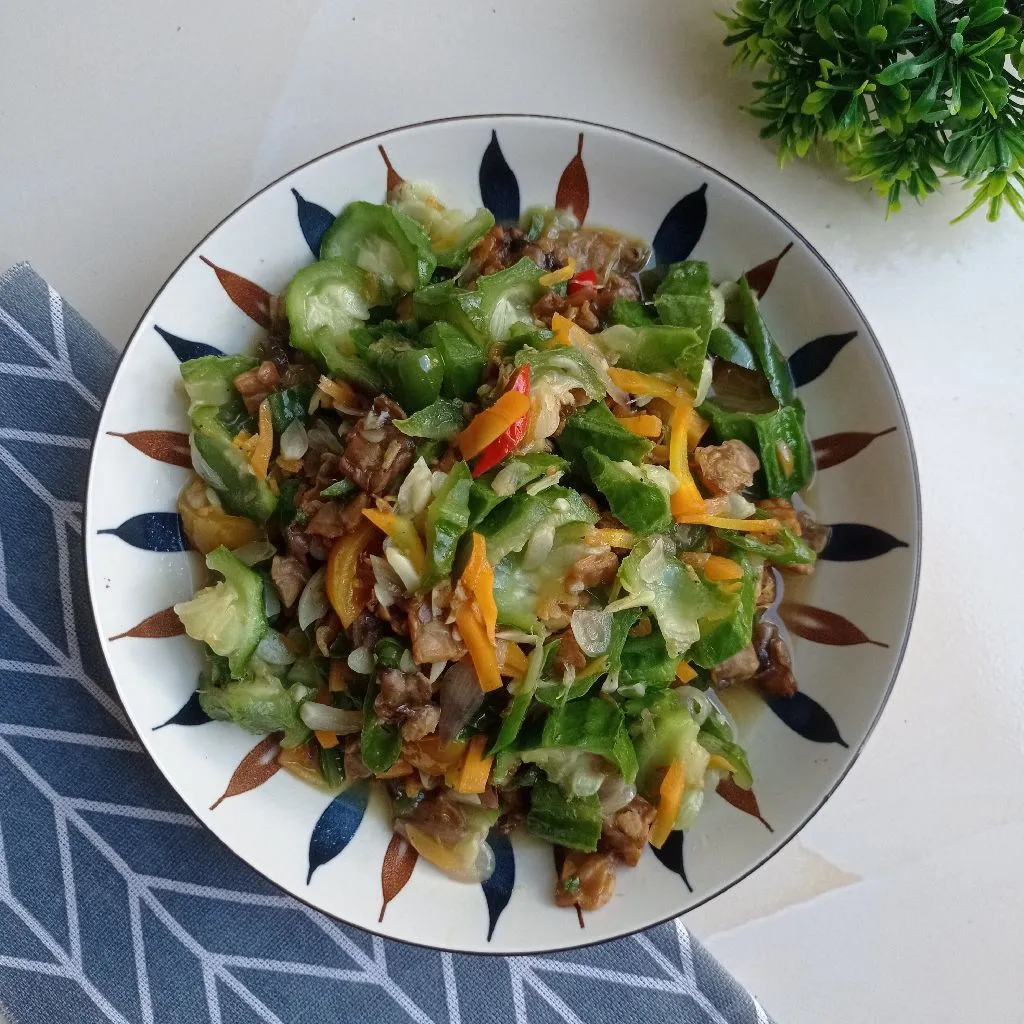 Tumis oyong tempe wortel