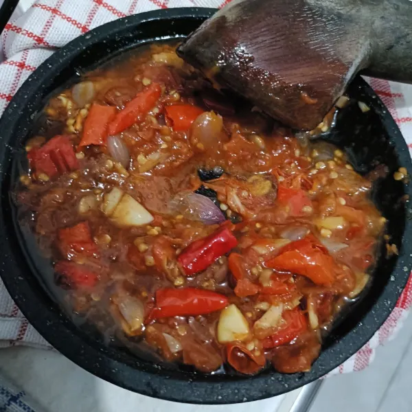 Uleg sampai halus dan rata