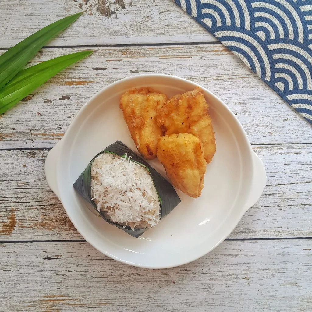 Ketan Putih Pisang Goreng