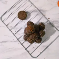 Bola-bola Coklat