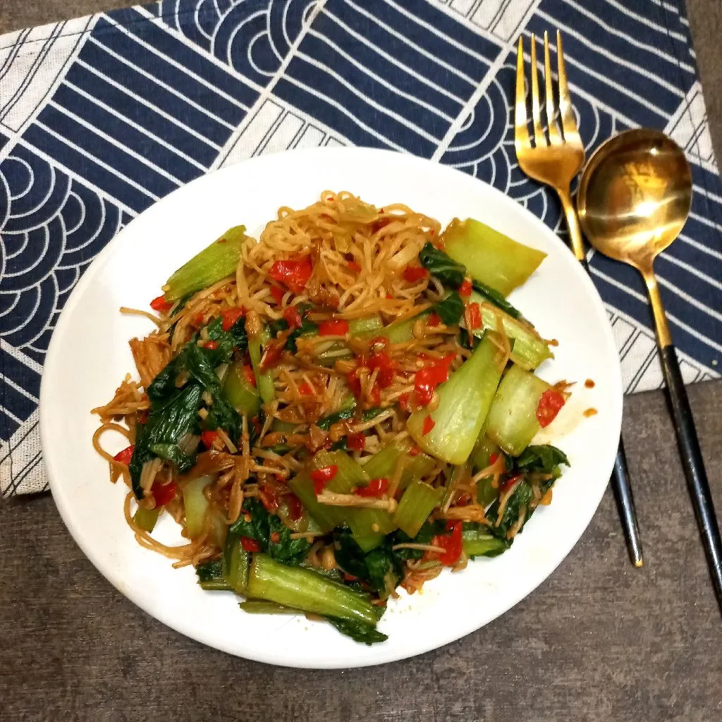 Mie Shirataki Goreng Jamur Pedas
