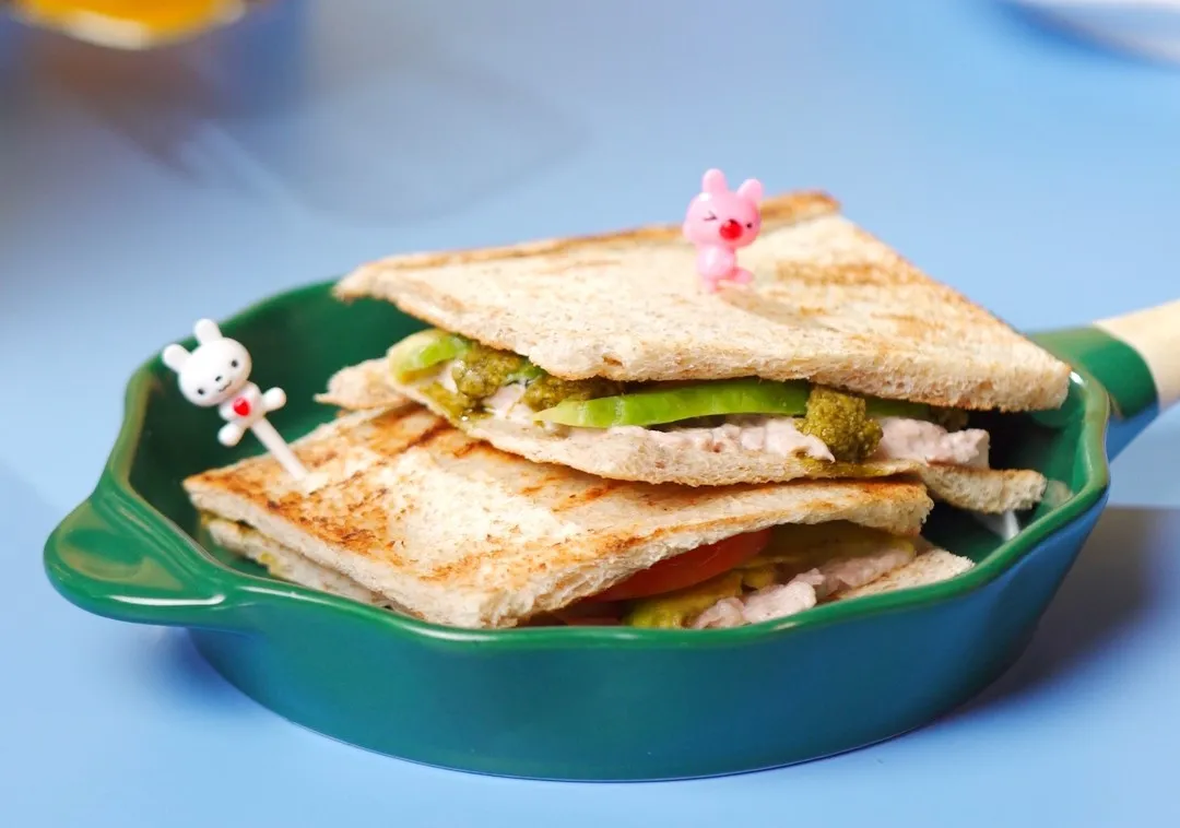2. Tunacado Slimtoast