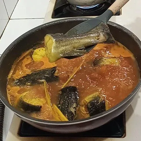 Masak sampai ikan matang