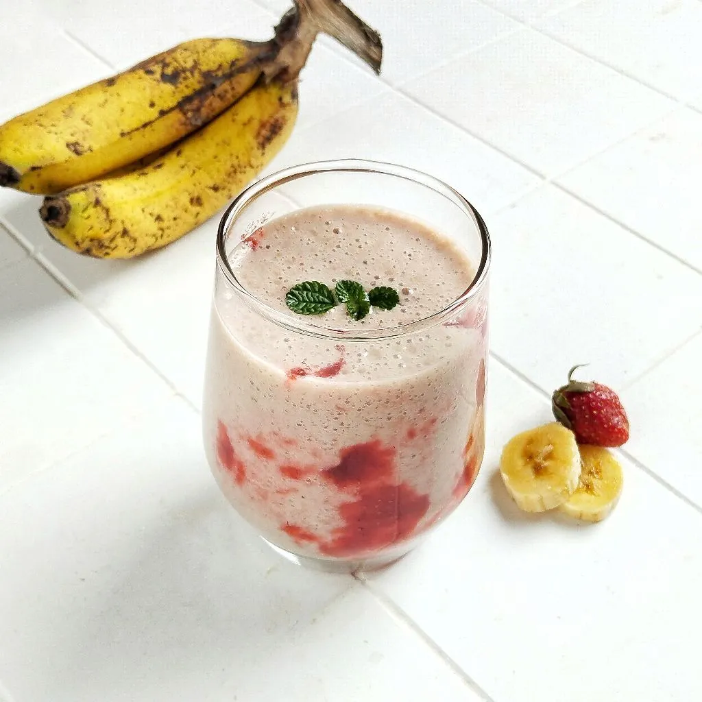 Banana Strawberry Smoothie