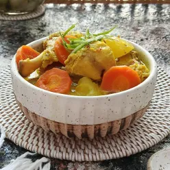 Kare Ayam Kampung Wortel Kentang