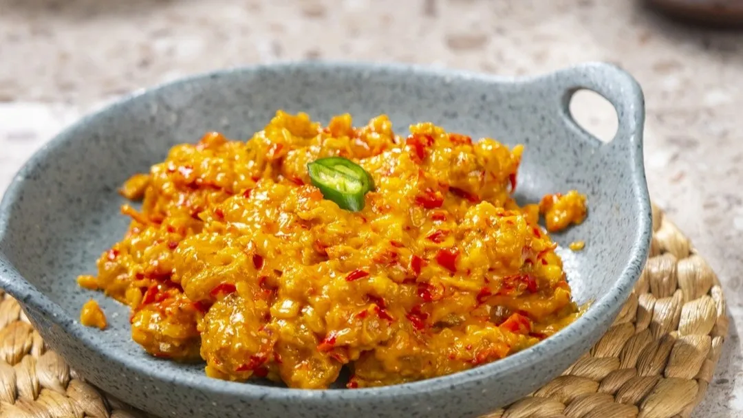 ​Sambal Kerupuk Kulit, Pedasnya Pecah!