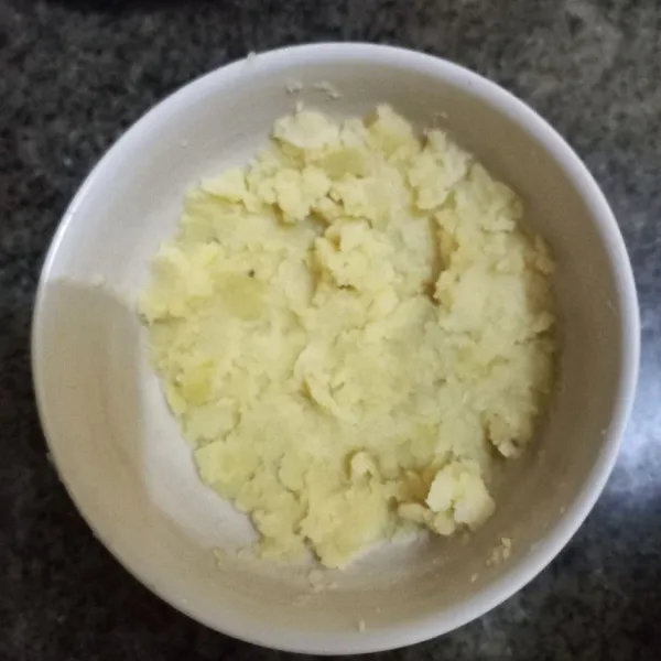 Haluskan kentang