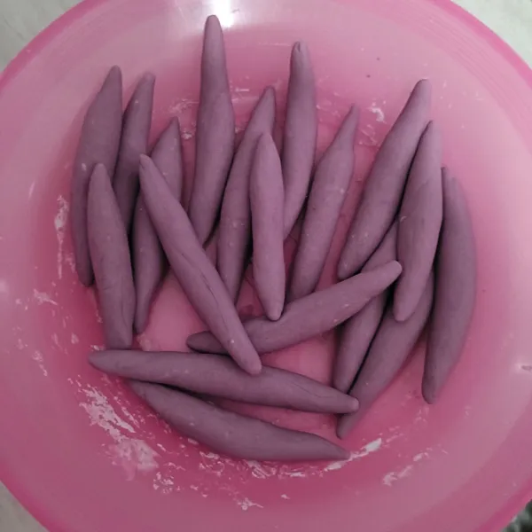 Bentuk panjang runcing