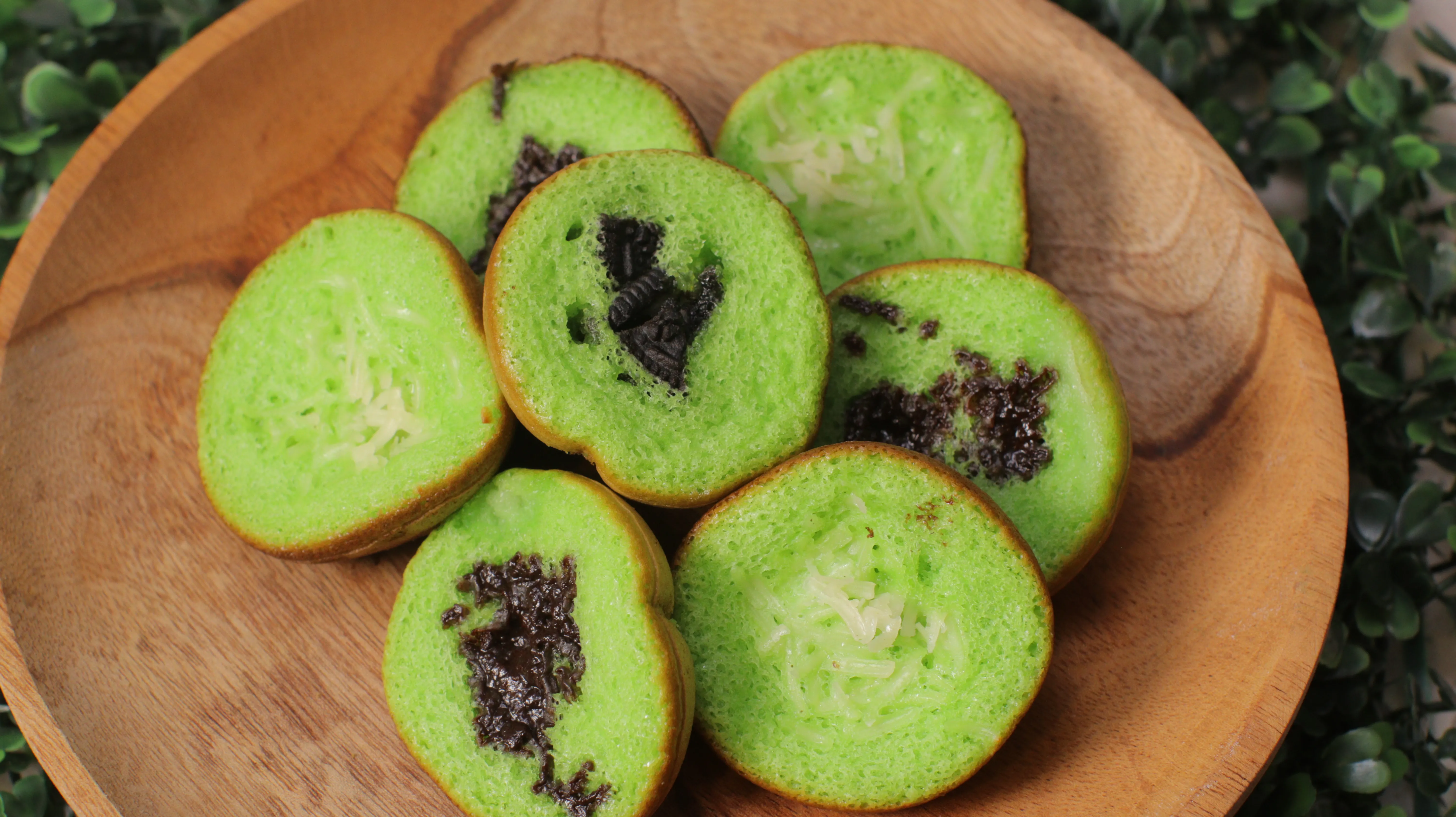 ​Jajanan Jadul Rasa Kekinian: Resep Kue Cubit Pandan Praktis
