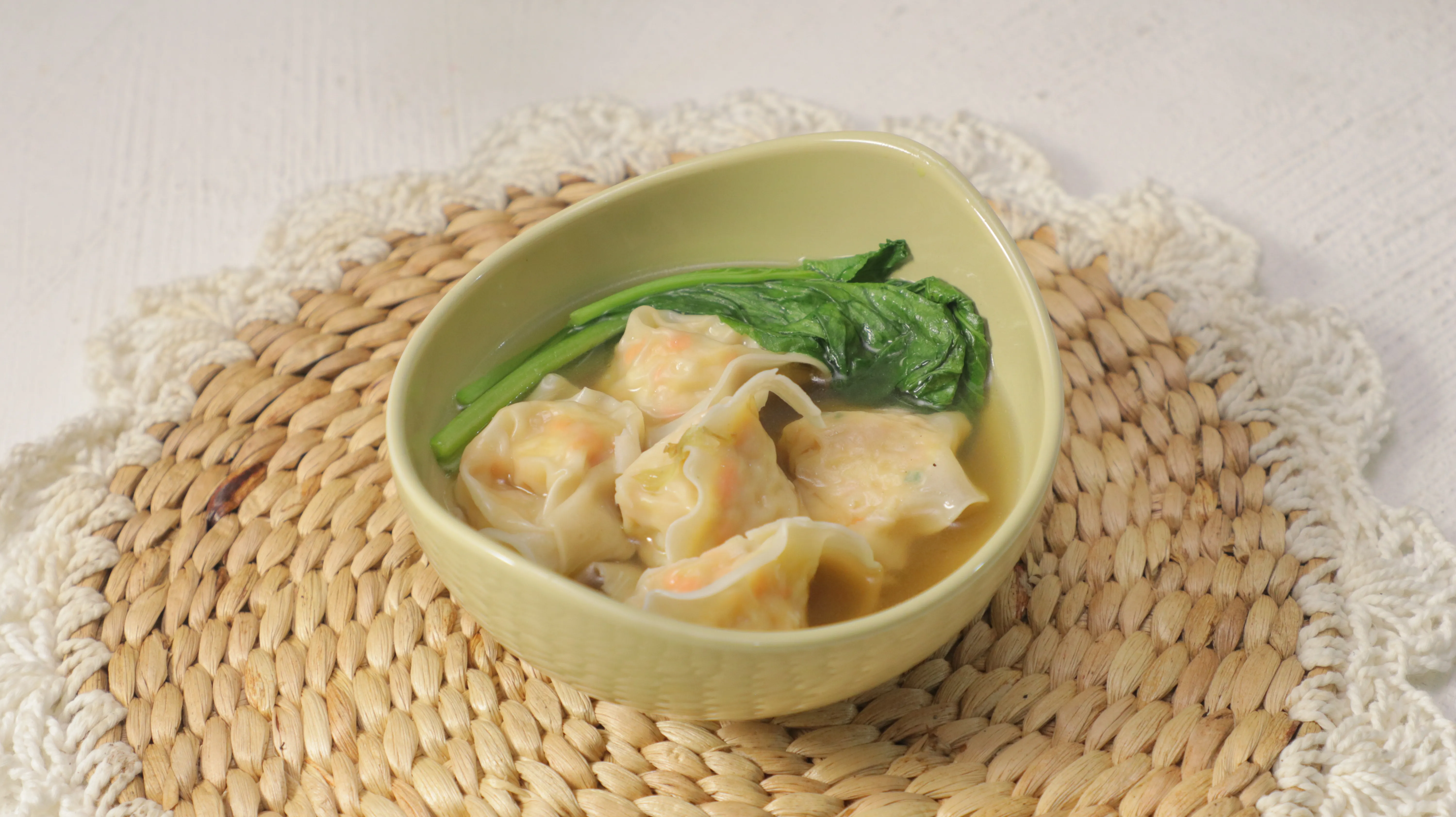 Gak Bakal Nyesel Masak Ini, 4 Makanan Berkuah yang Paling Comforting!