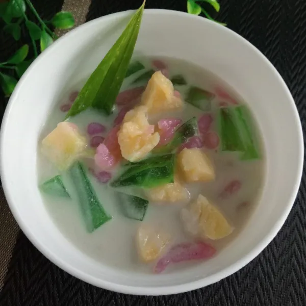 Sajikan hangat atau dingin dengan menambahkan es batu!